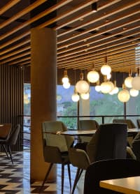 restaurant-tables
